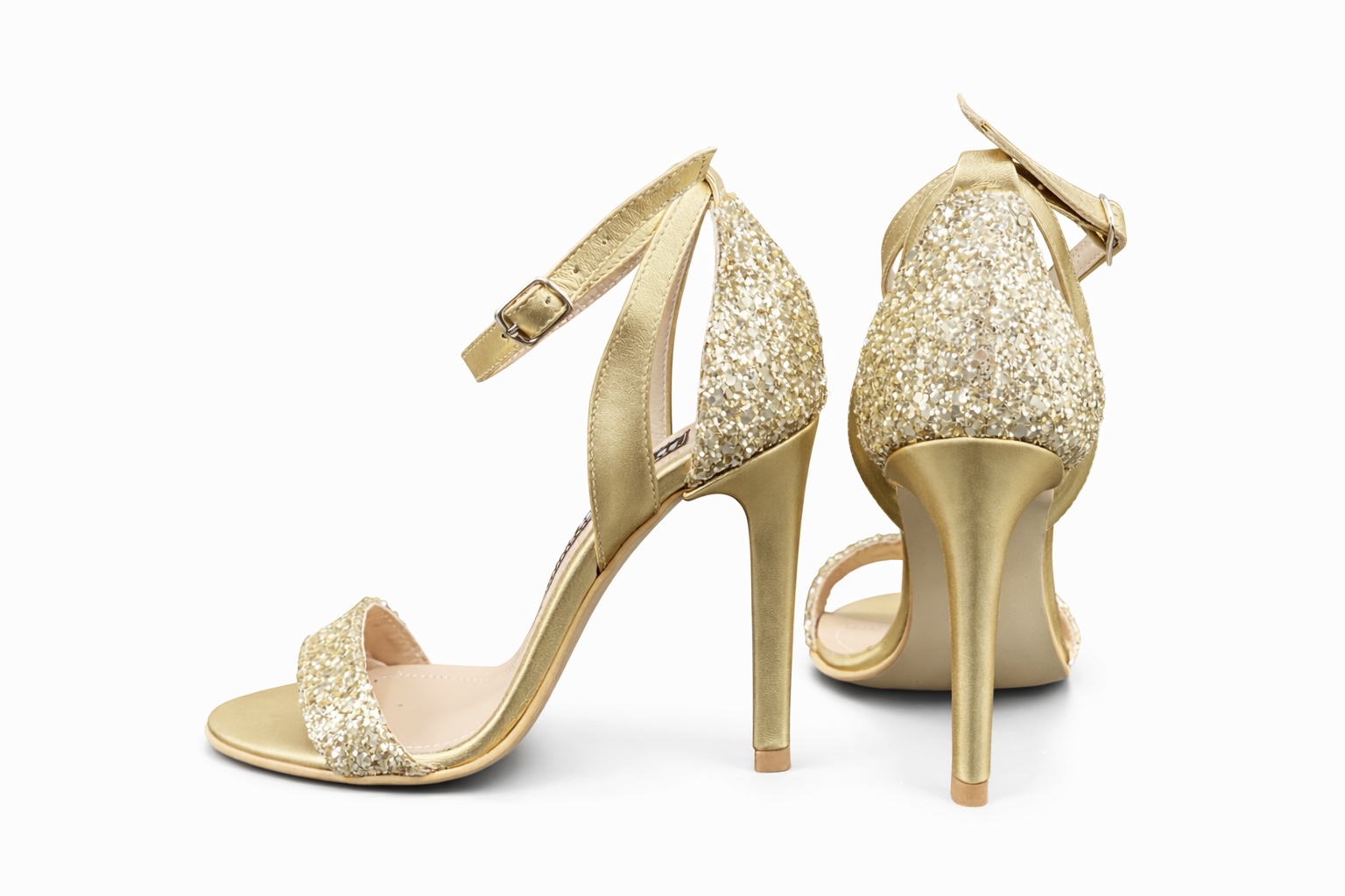 2ED96B3C-488E-4661-9F94-EC4AA8B49DEB