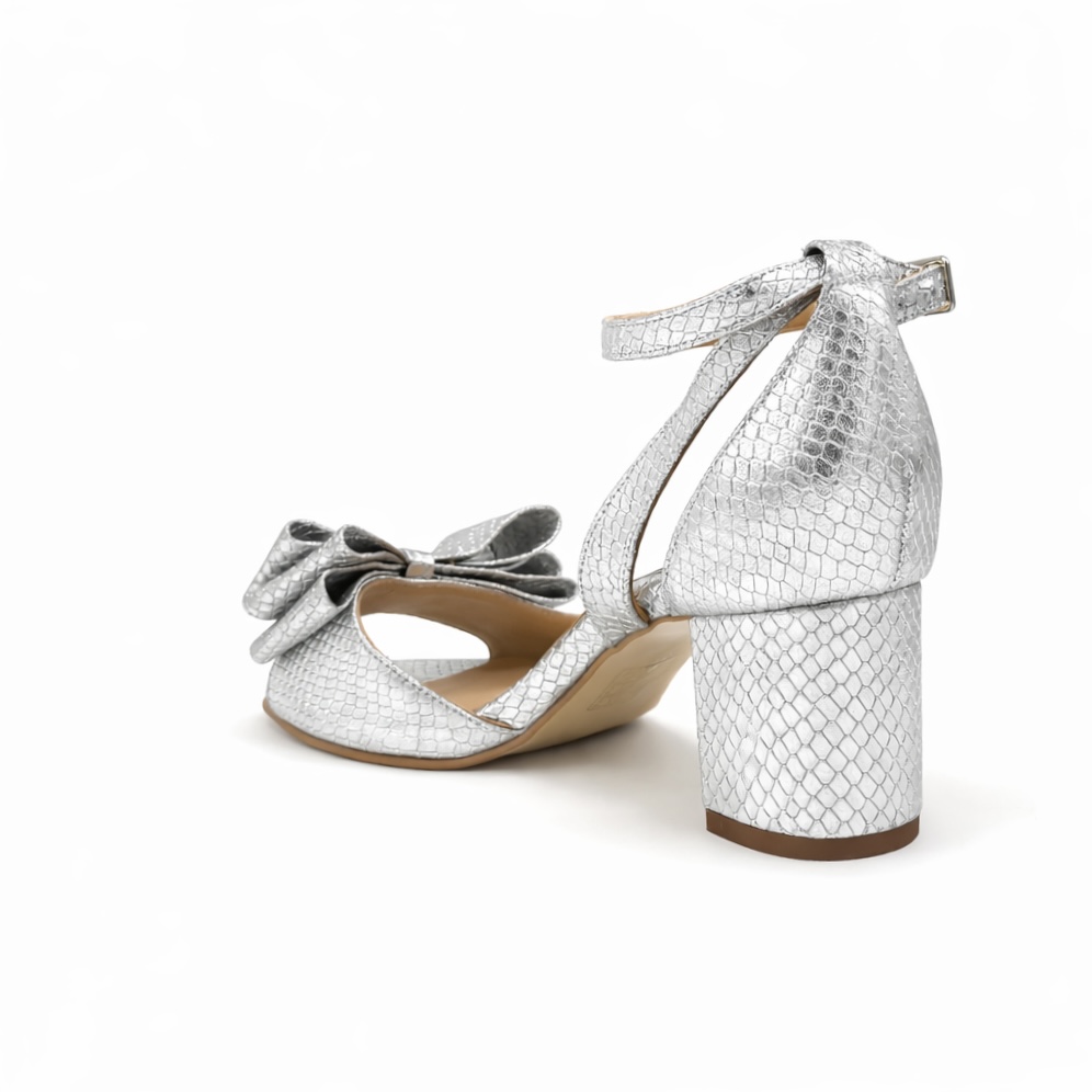 F1C07687-1013-498B-B9DA-3104AC6F5B5C