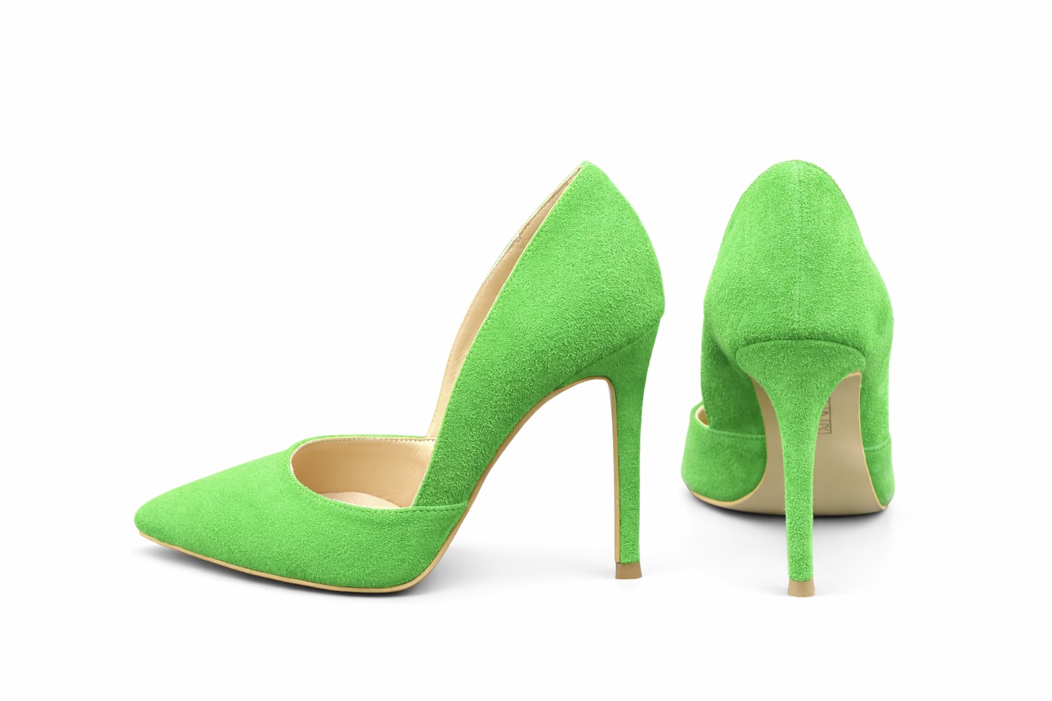 7BE35349-0052-472E-8DDF-6D27D62B57F6